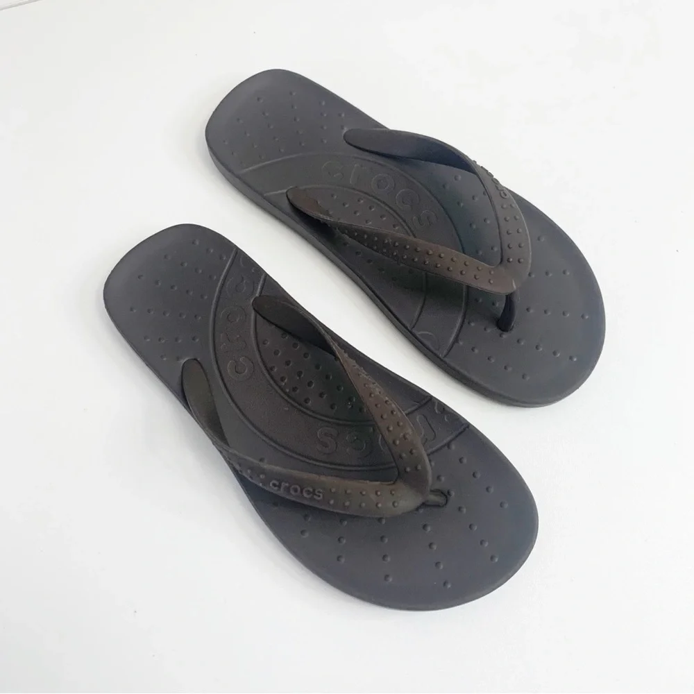 CROCS Kid's Crocband Flip Flop Sandals ~ J3 (2M/4W)